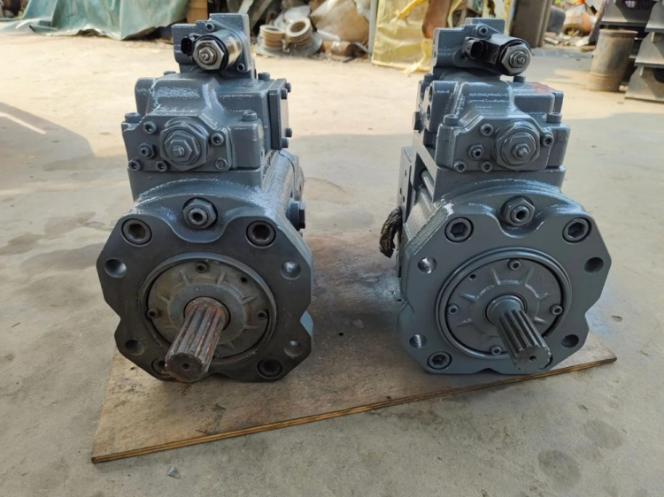 xcmg xe2000 fan drive pump 804001731 750